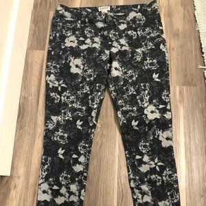 Black Mudd Jeans with Flowers